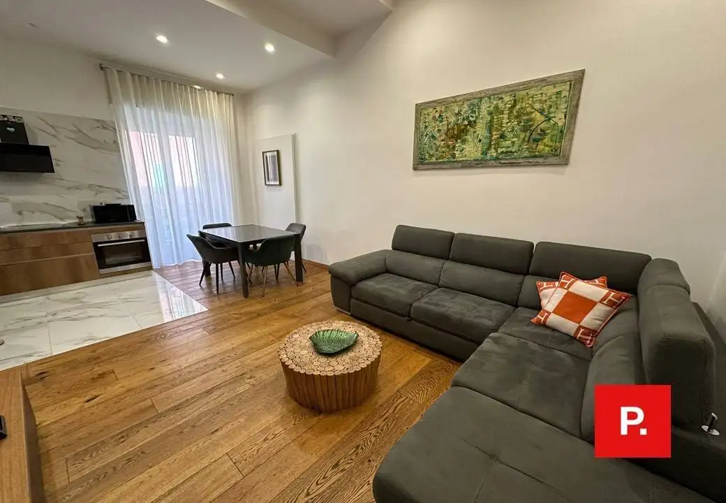 Appartamento in affitto a Napoli