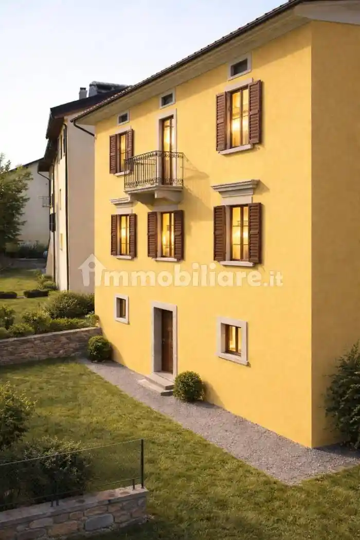 Palazzo - Edificio in vendita a Incudine