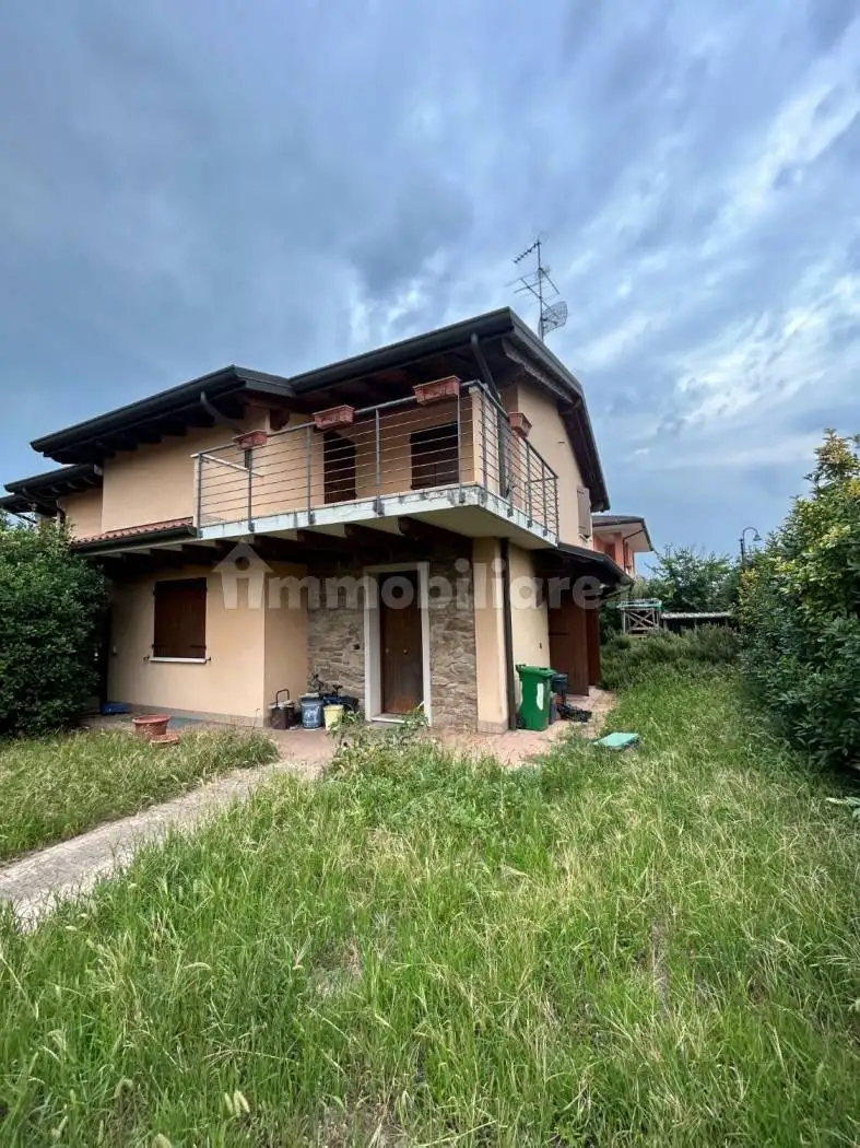 Villa unifamiliare, ottimo stato, 240 m², Concamarise - foto 3