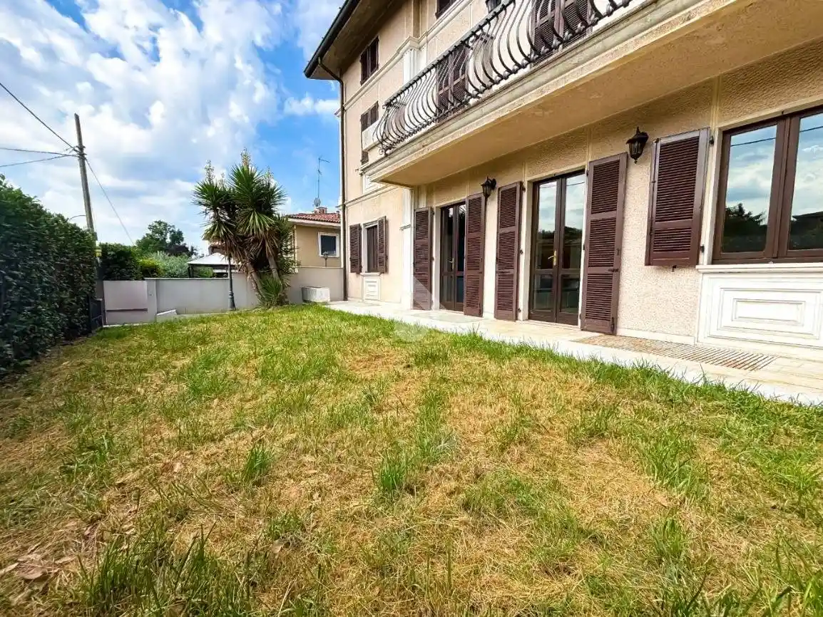 Villa bifamiliare via Cadorna, Monterotondo, Passirano - foto 3