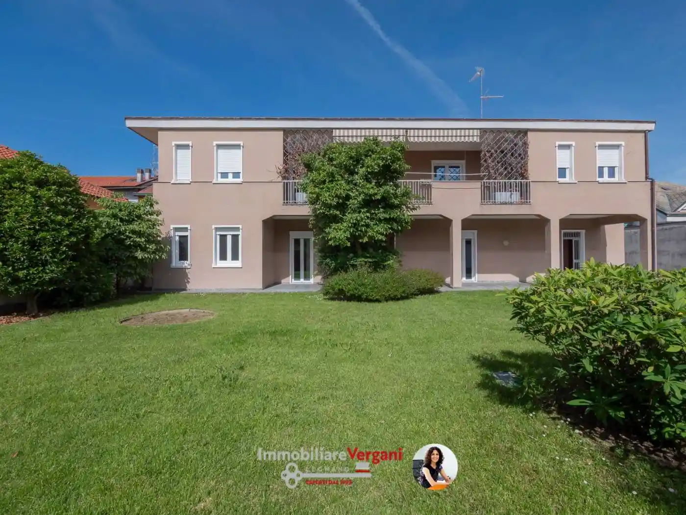 Villa in vendita a Arconate