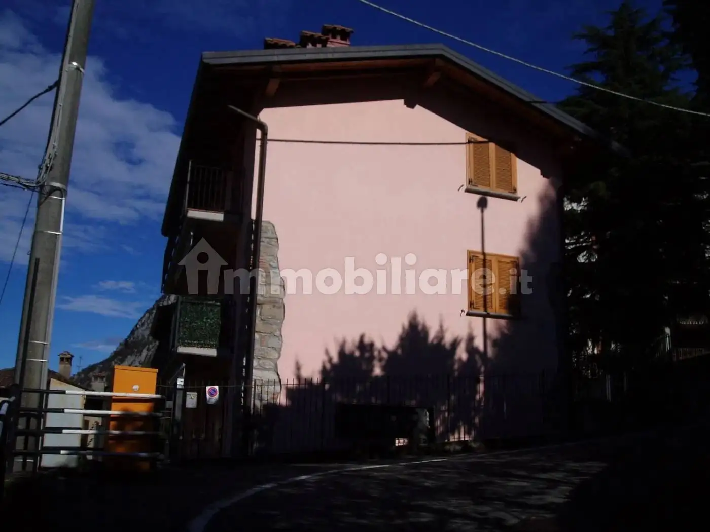 Trilocale Martiri Patrioti, 3, Centro, Barzio - foto 2