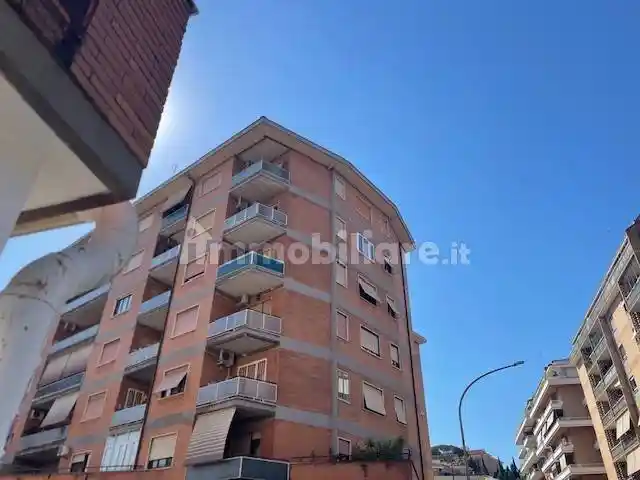 Bilocale buono stato, secondo piano, Valle Aurelia, Roma - foto 2