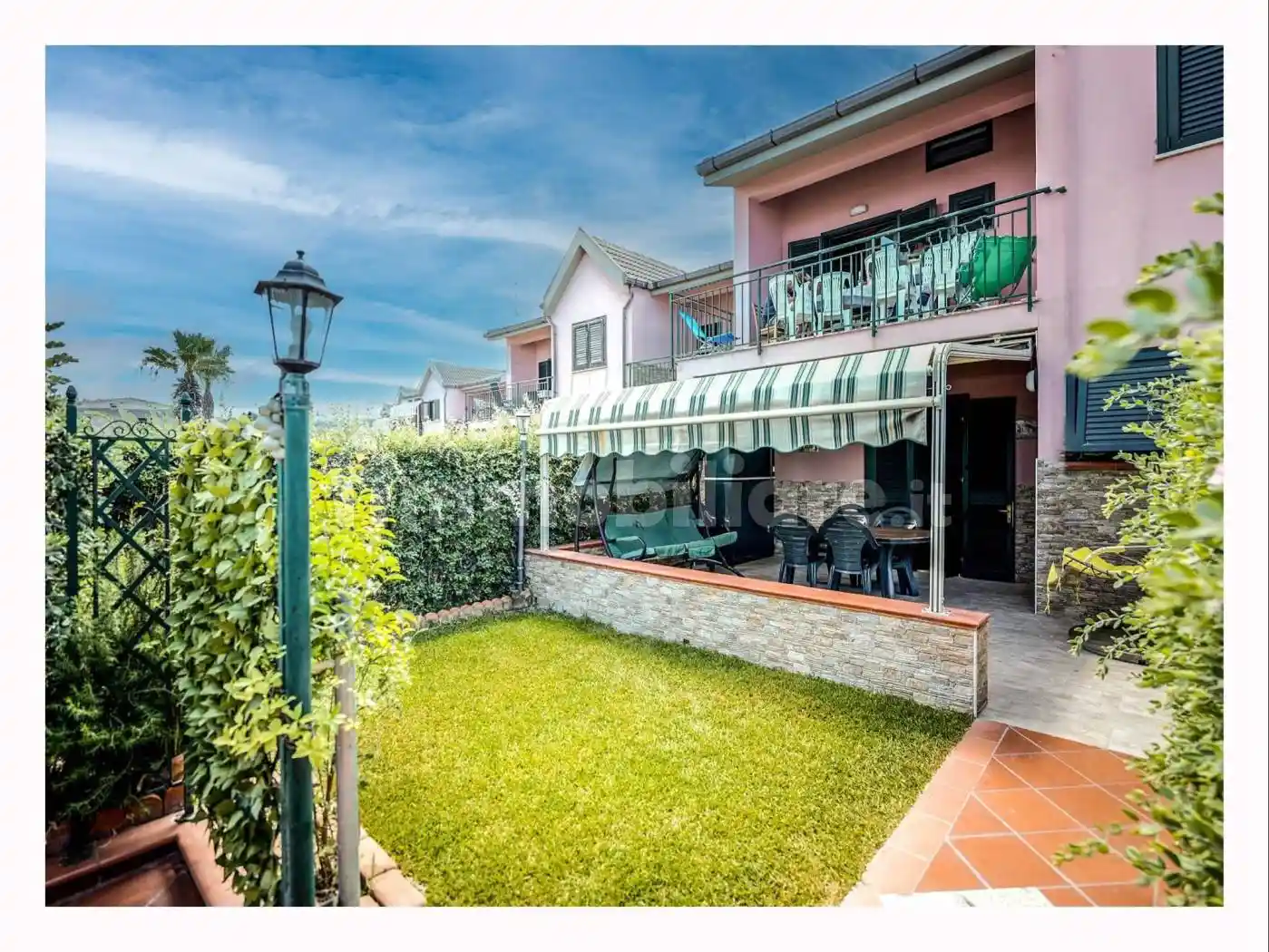 Appartamento in affitto a Campofelice di Roccella