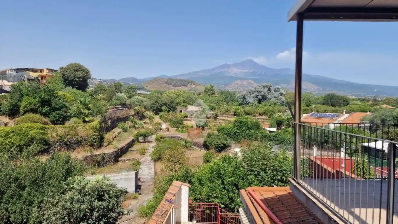 Appartamento in vendita a Aci Sant'Antonio