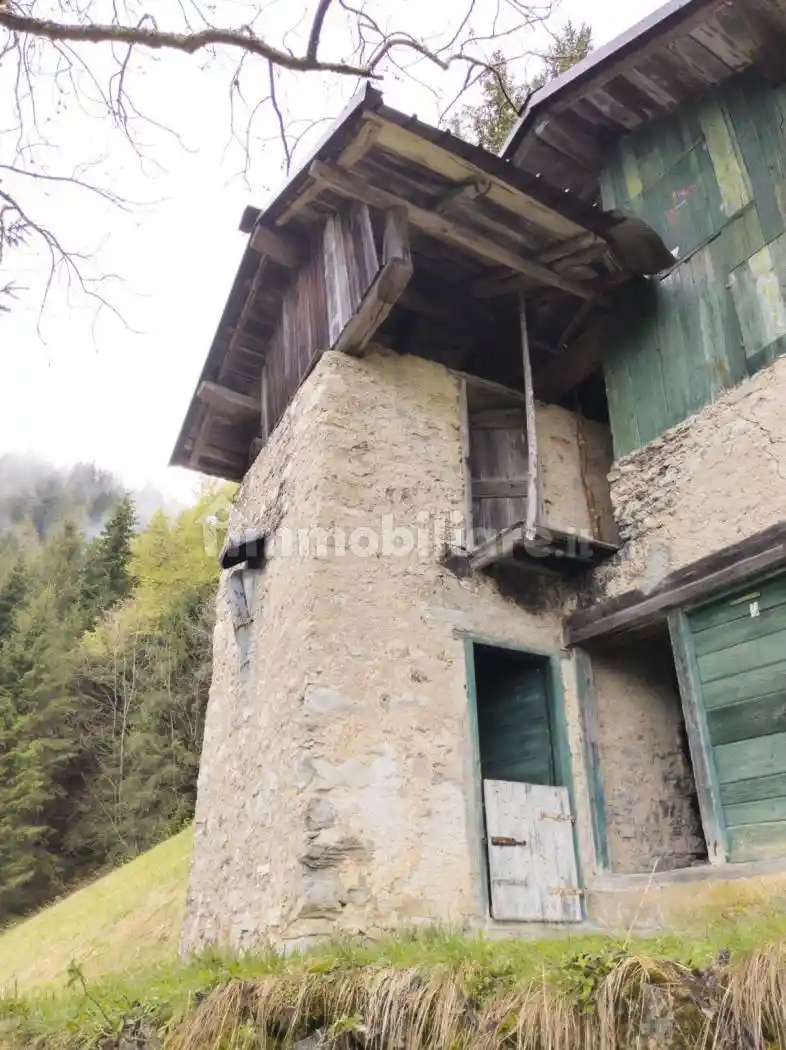 Rustico - Casale in vendita a Ledro