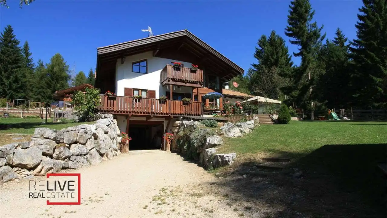 Villa in vendita a Borgo d'Anaunia