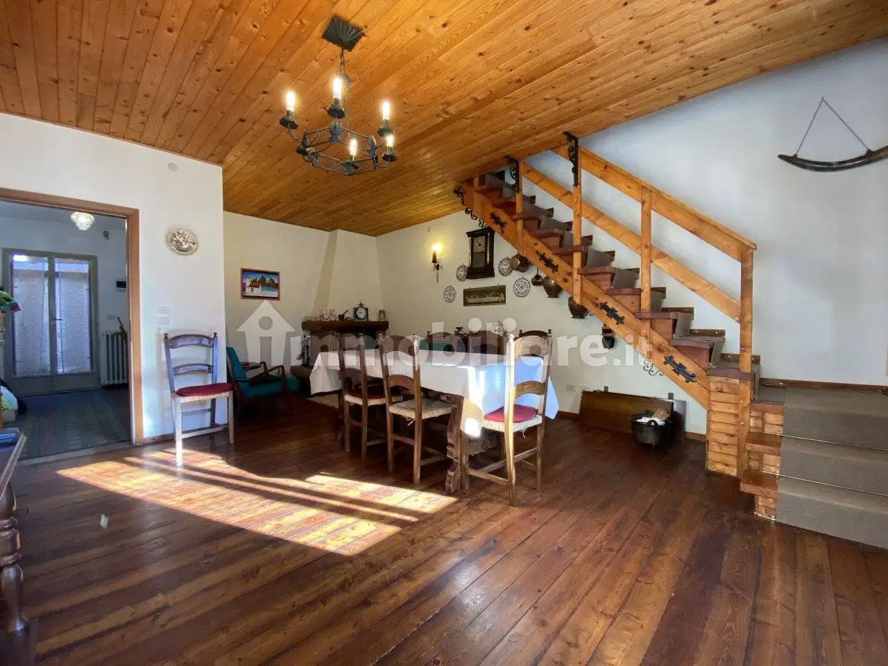 Villa bifamiliare via Ligonto,74, Auronzo, Auronzo di Cadore - foto 2