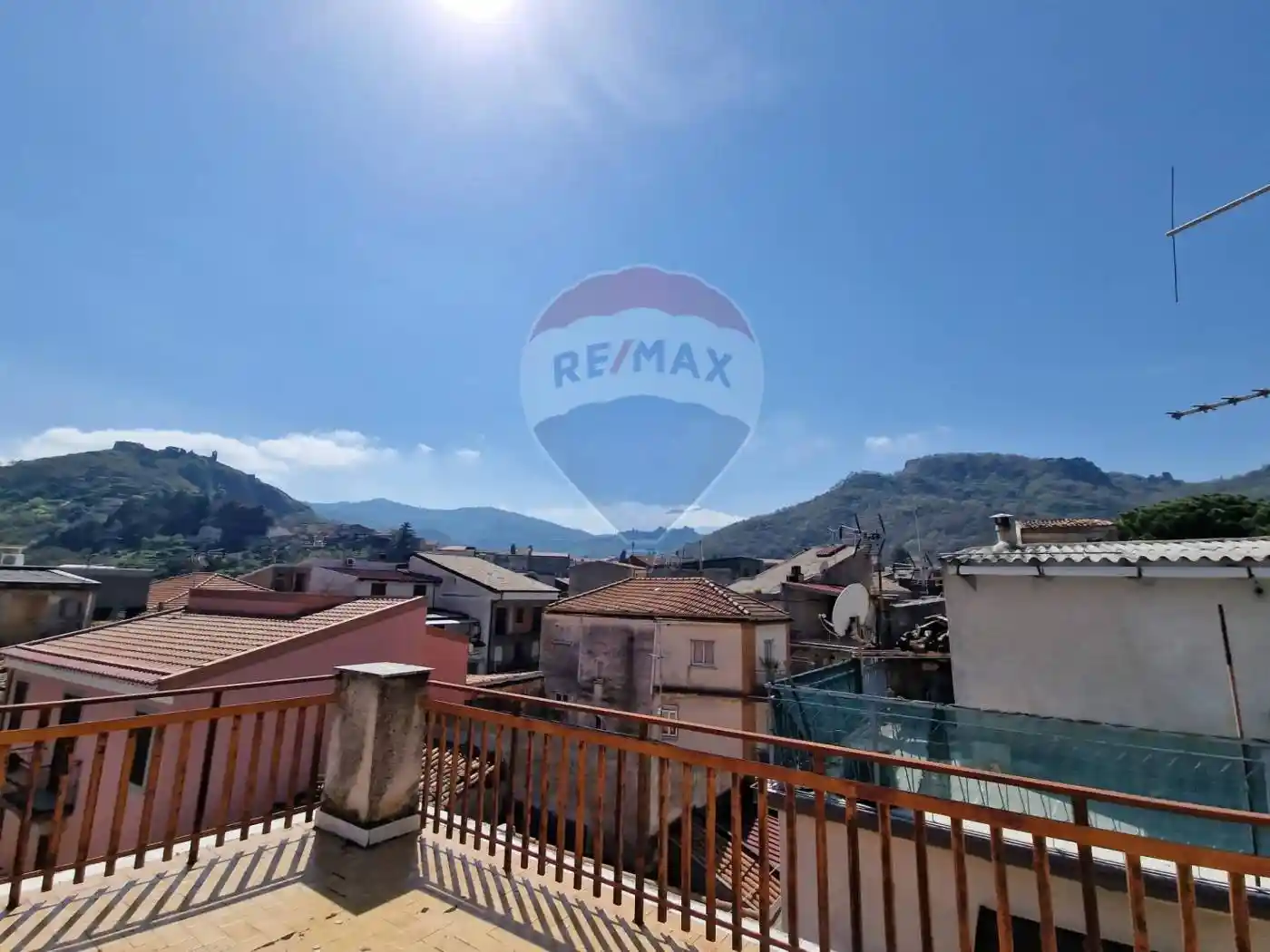 Casa indipendente in vendita a Francavilla di Sicilia