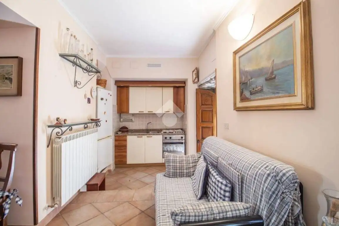 Terratetto plurifamiliare vicolo Chiuso 11, Centro, Antrodoco - foto 4