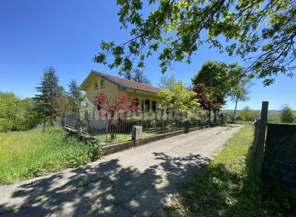 Villa in vendita a Incisa Scapaccino