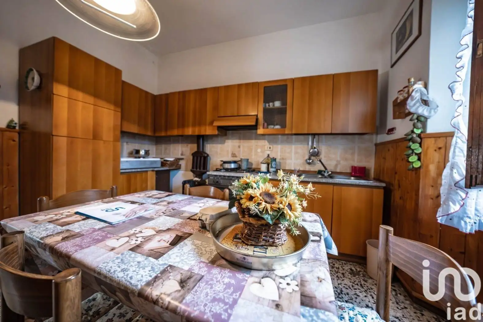 Palazzo - Edificio in vendita a Borgo Chiese