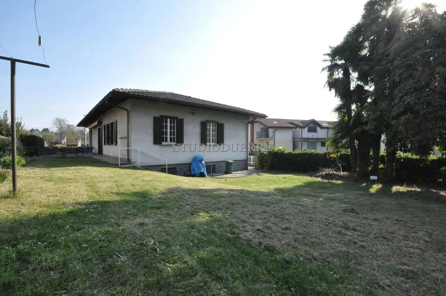 Villa in vendita a Cadrezzate con Osmate