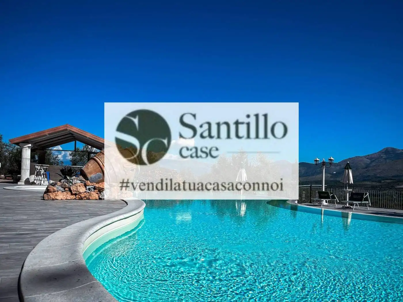 Villa in vendita a Sant'Andrea del Garigliano