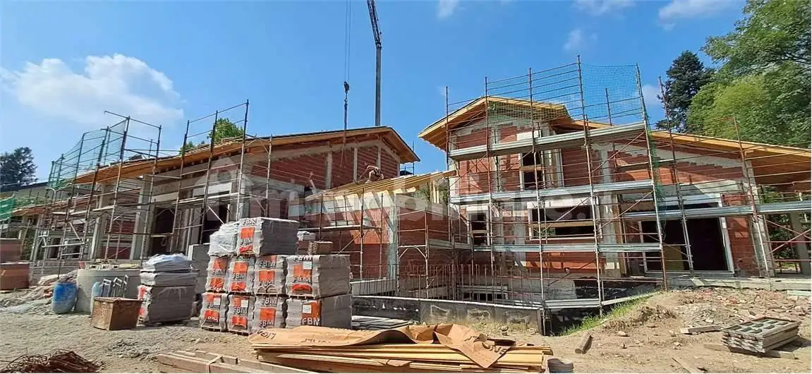 Villa bifamiliare via Matteotti, 29, Barasso - foto 5