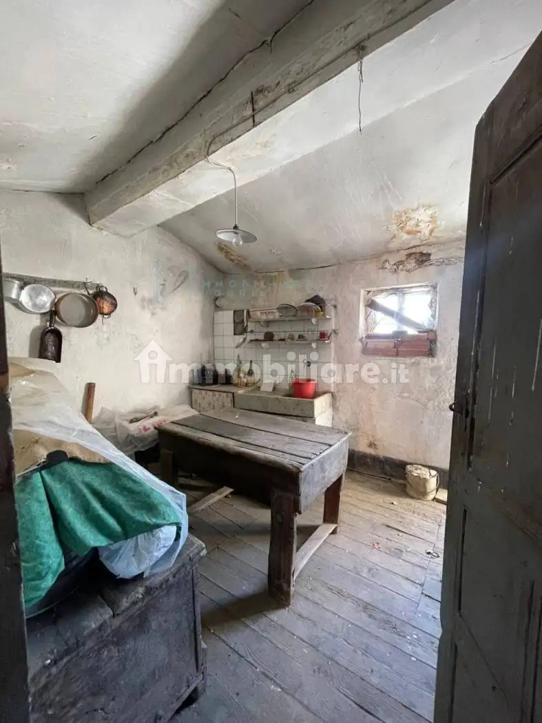 Rustico, da ristrutturare, 150 m², Armo - foto 4