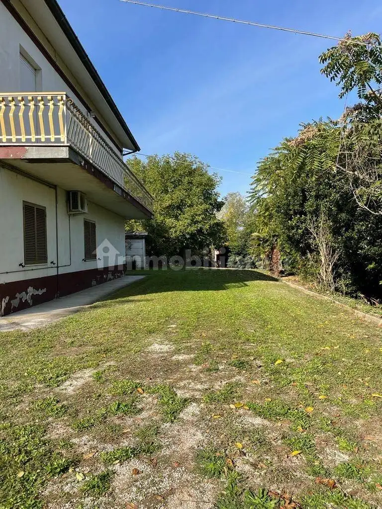 Palazzo - Edificio in Vendita - foto 2