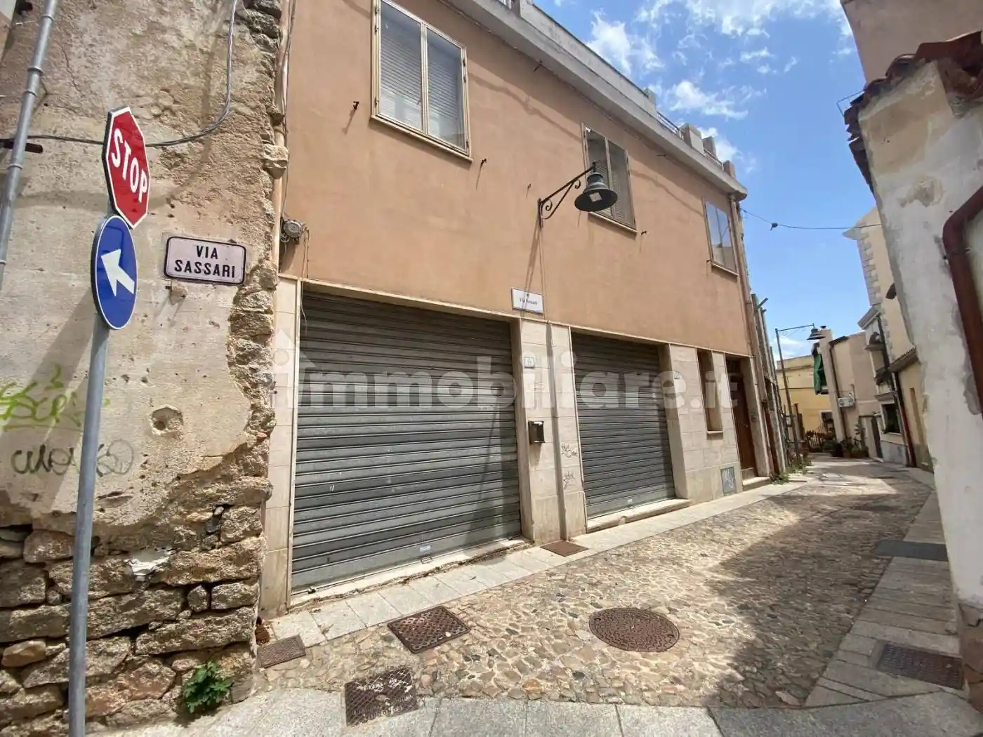 Palazzo - Edificio in vendita a Nuoro