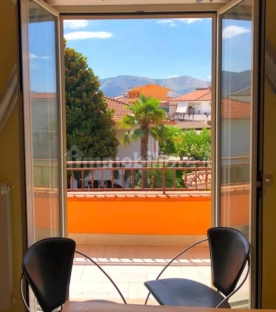 Trilocale via Camillo Benso di Cavour, Centro, Cellole - foto 4