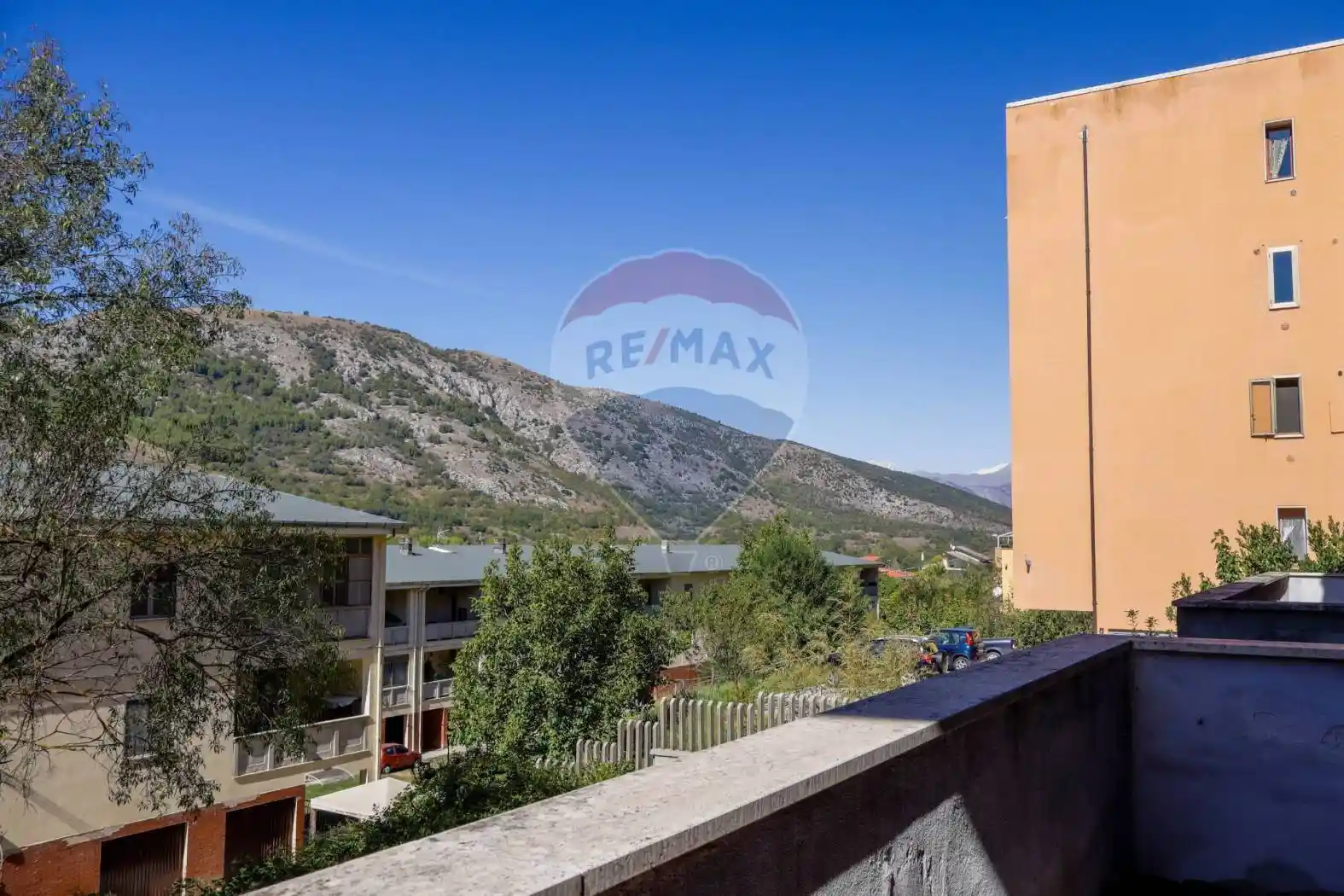 Appartamento buono stato, su più livelli, Centro, Bussi sul Tirino - foto 2