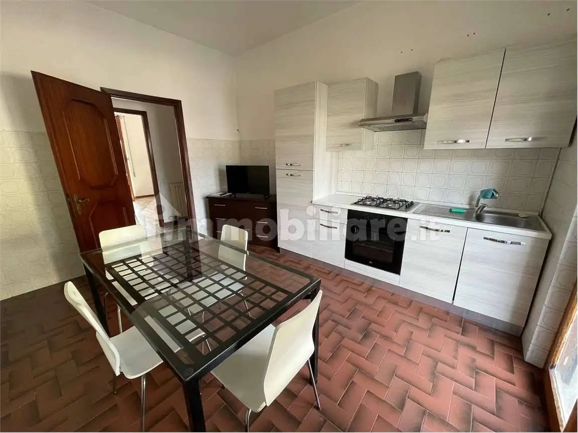 Appartamento in affitto a Sarzana