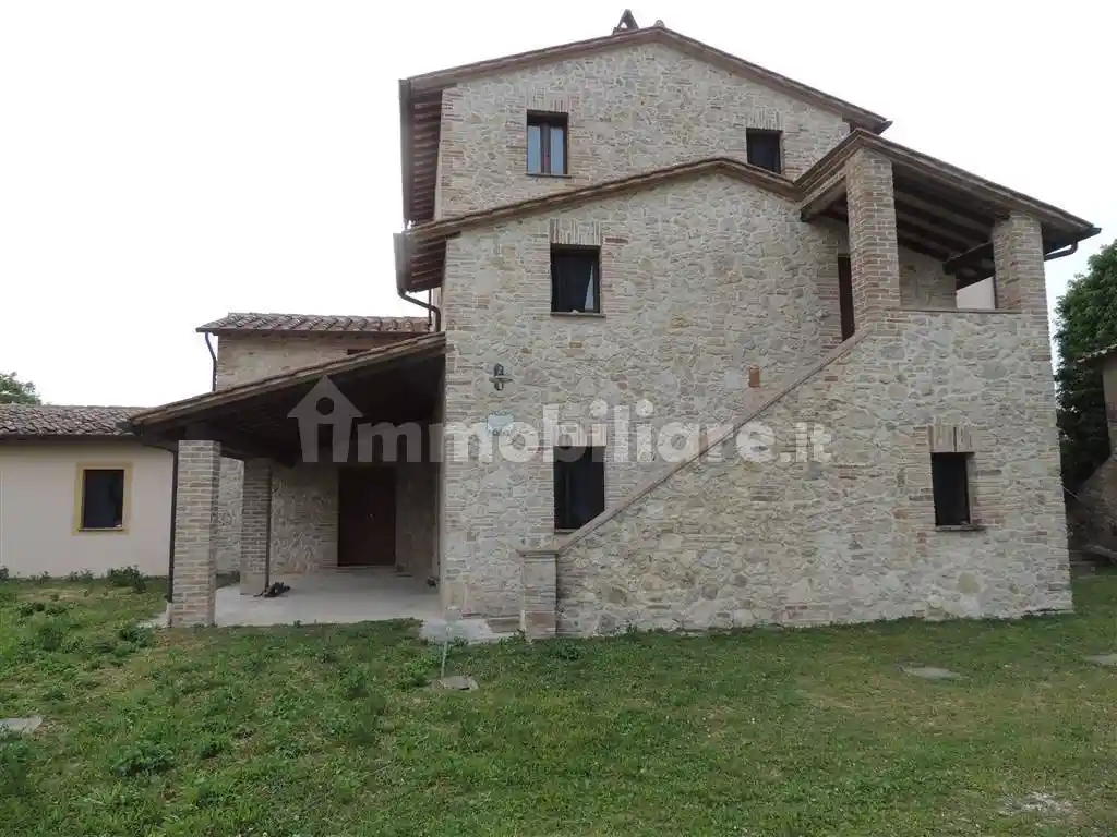 Rustico - Casale in vendita a Avigliano Umbro