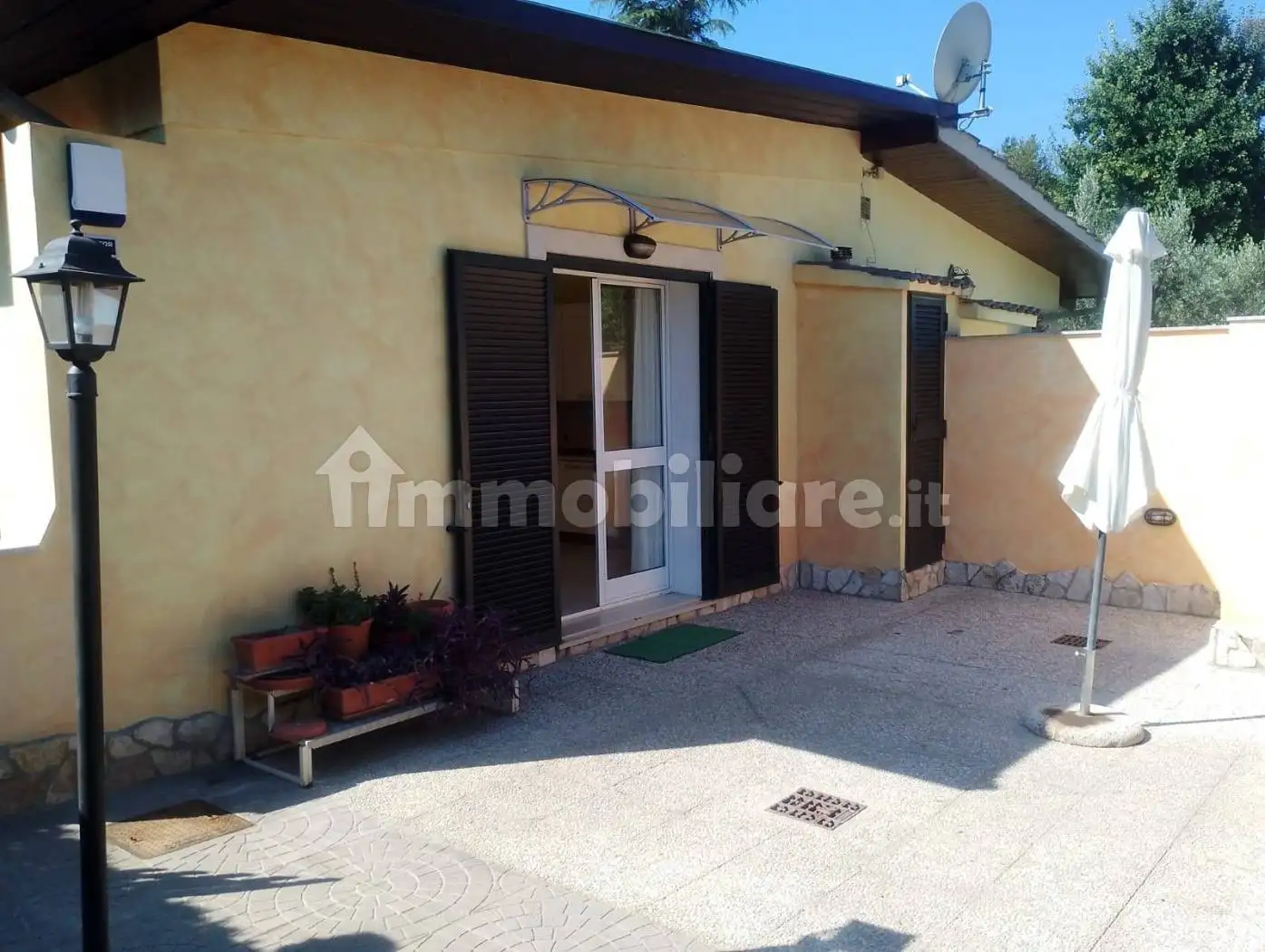 Villetta a schiera in affitto a Roma