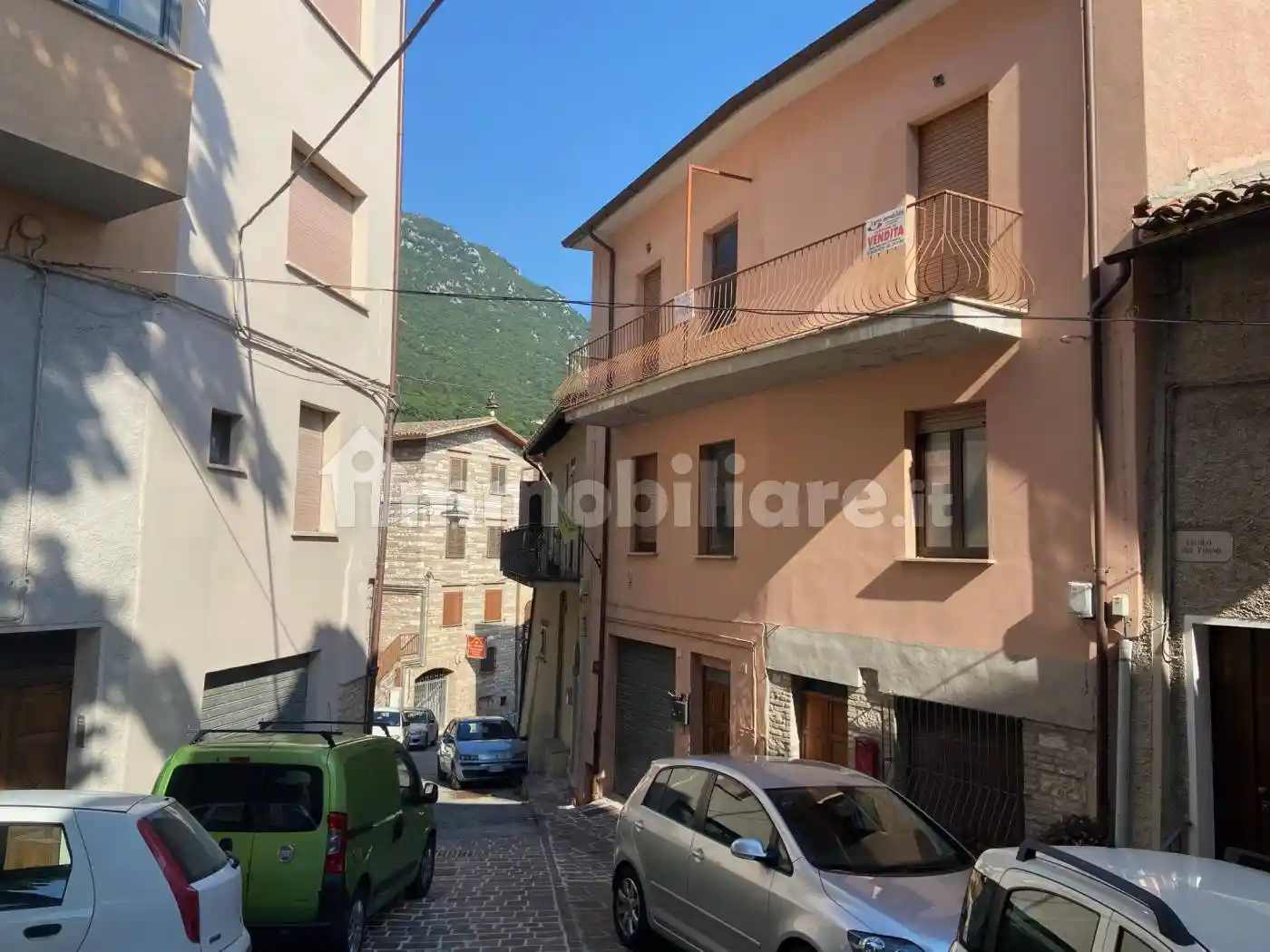 Casa indipendente in vendita a Gualdo Tadino