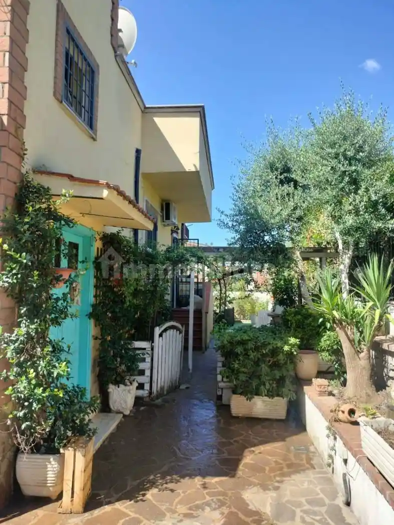 Villa in vendita a Roma