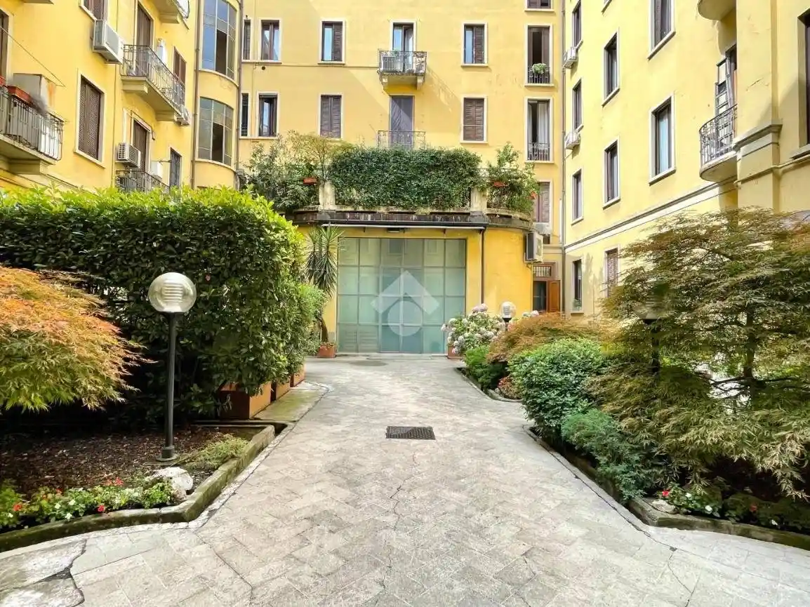 Quadrilocale via San gregorio 27, Buenos Aires, Milano - foto 4