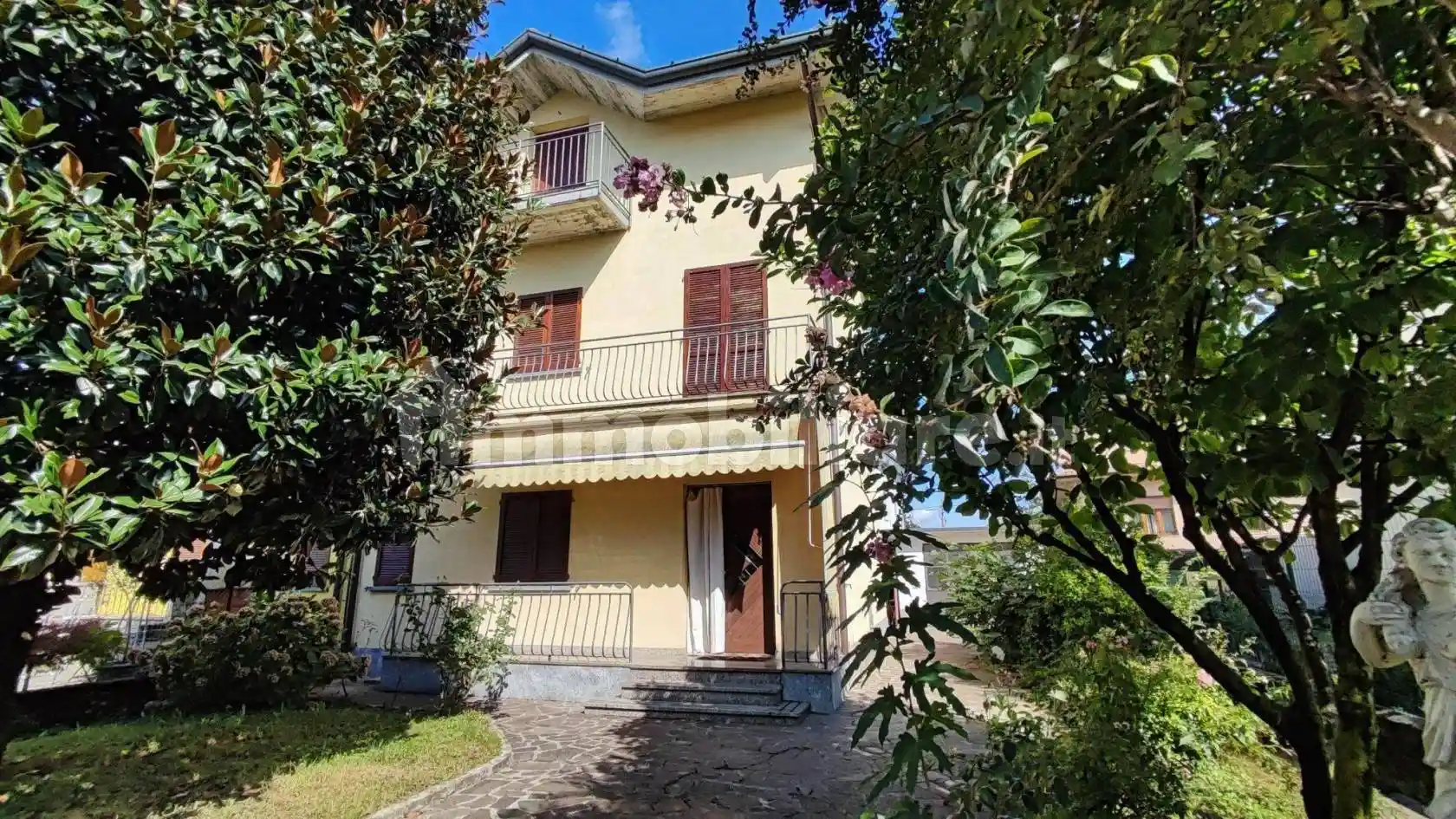 Casa indipendente in vendita a Levate