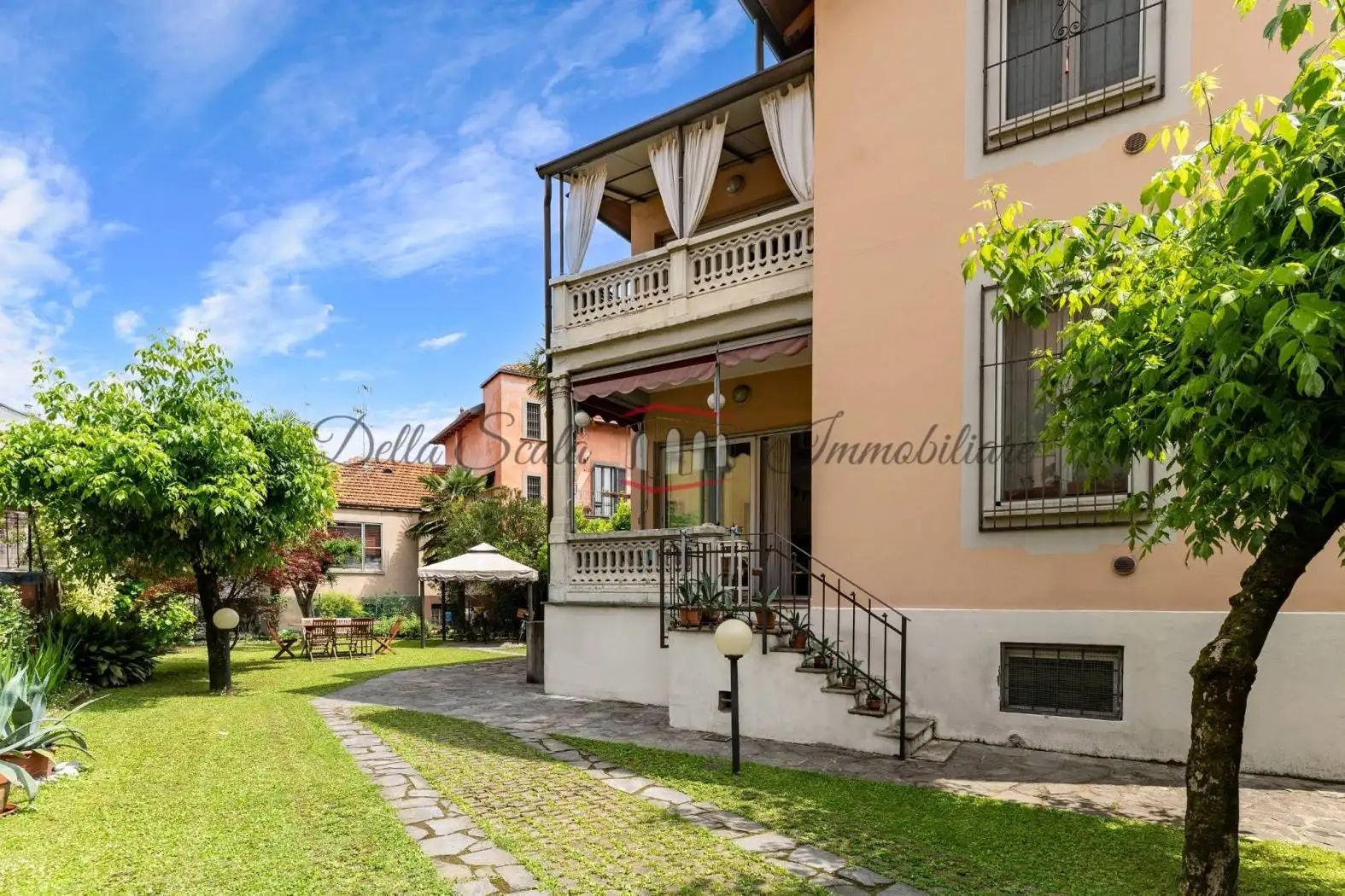 Villa in vendita a Milan