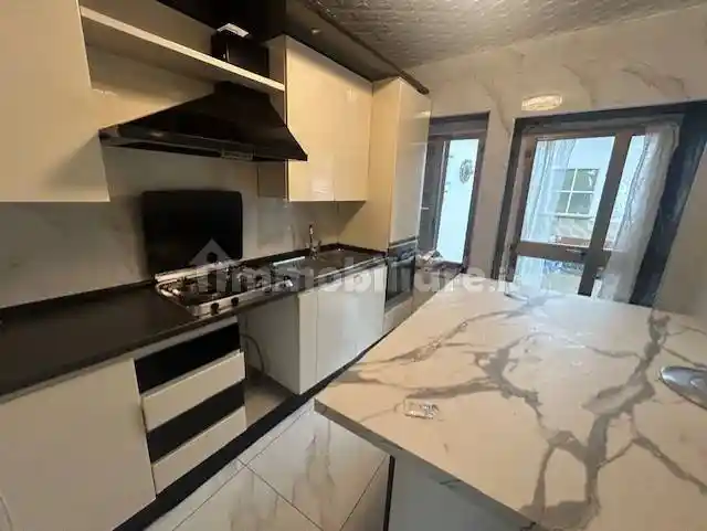 Terratetto unifamiliare 180 m², buono stato, Confienza - foto 2