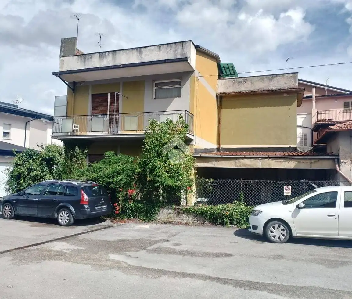 Casa indipendente in vendita a Avezzano