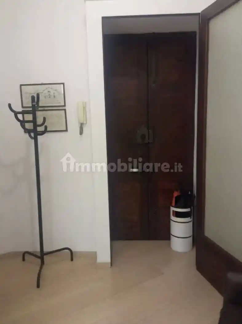 Palazzo - Edificio in Affitto - foto 3