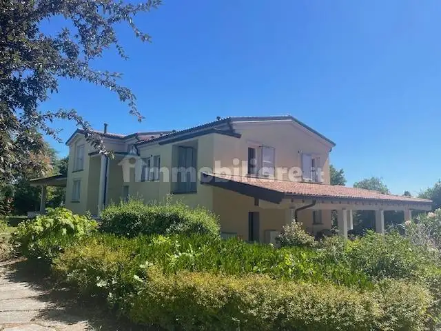 Villa in vendita a Parma