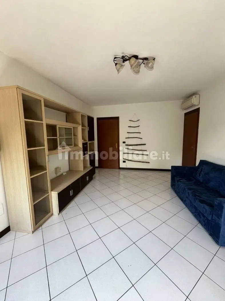 Trilocale via Monsignor Rino Marsiglio, Centro, Casale di Scodosia - foto 3