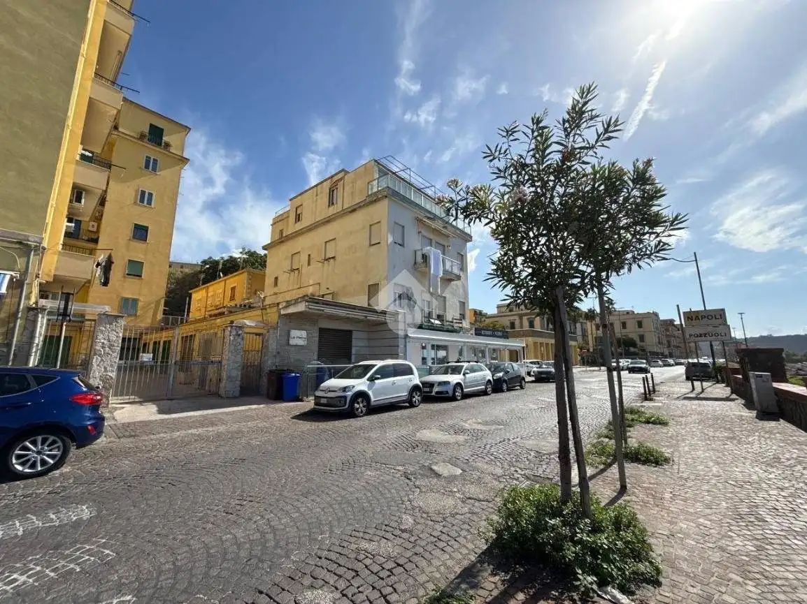 Appartamento in vendita a Pozzuoli