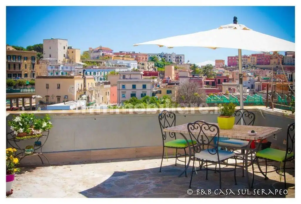 Appartamento in affitto a Pozzuoli