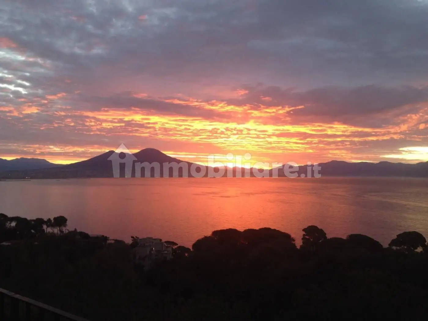 Appartamento in vendita a Napoli