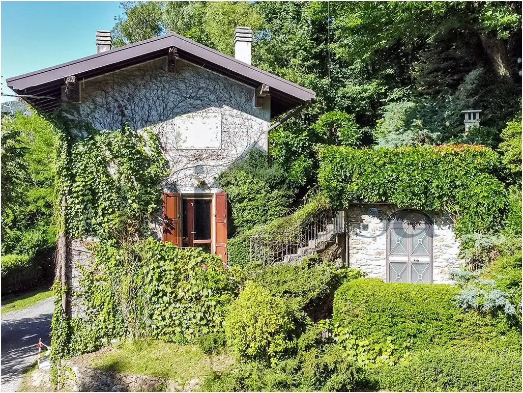 Casale, ottimo stato, 269 m², Bellano - foto 2