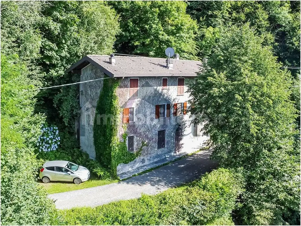 Casale, ottimo stato, 269 m², Bellano - foto 3