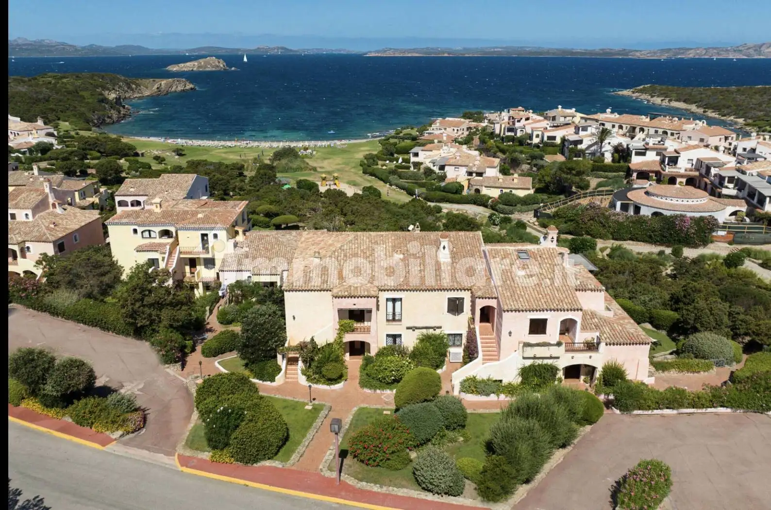 Appartamento in vendita a Arzachena