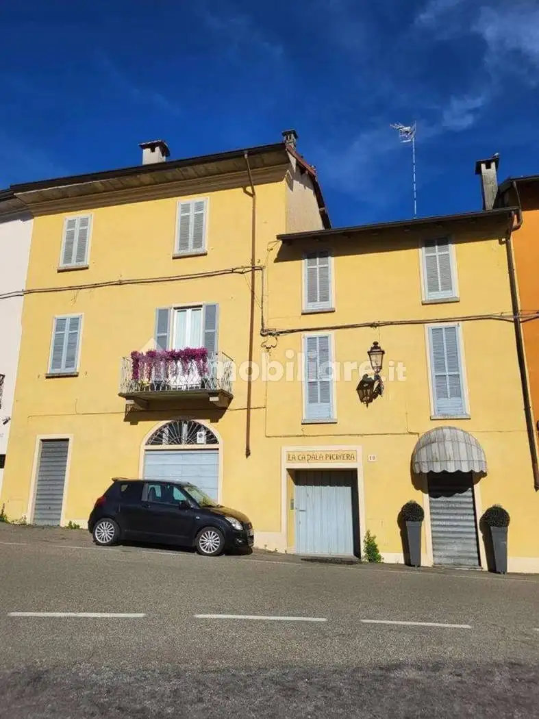 Appartamento in vendita a Gozzano