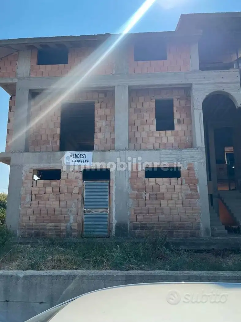 Villa bifamiliare via Pier Paolo Pasolini 10, Marina, Amendolara