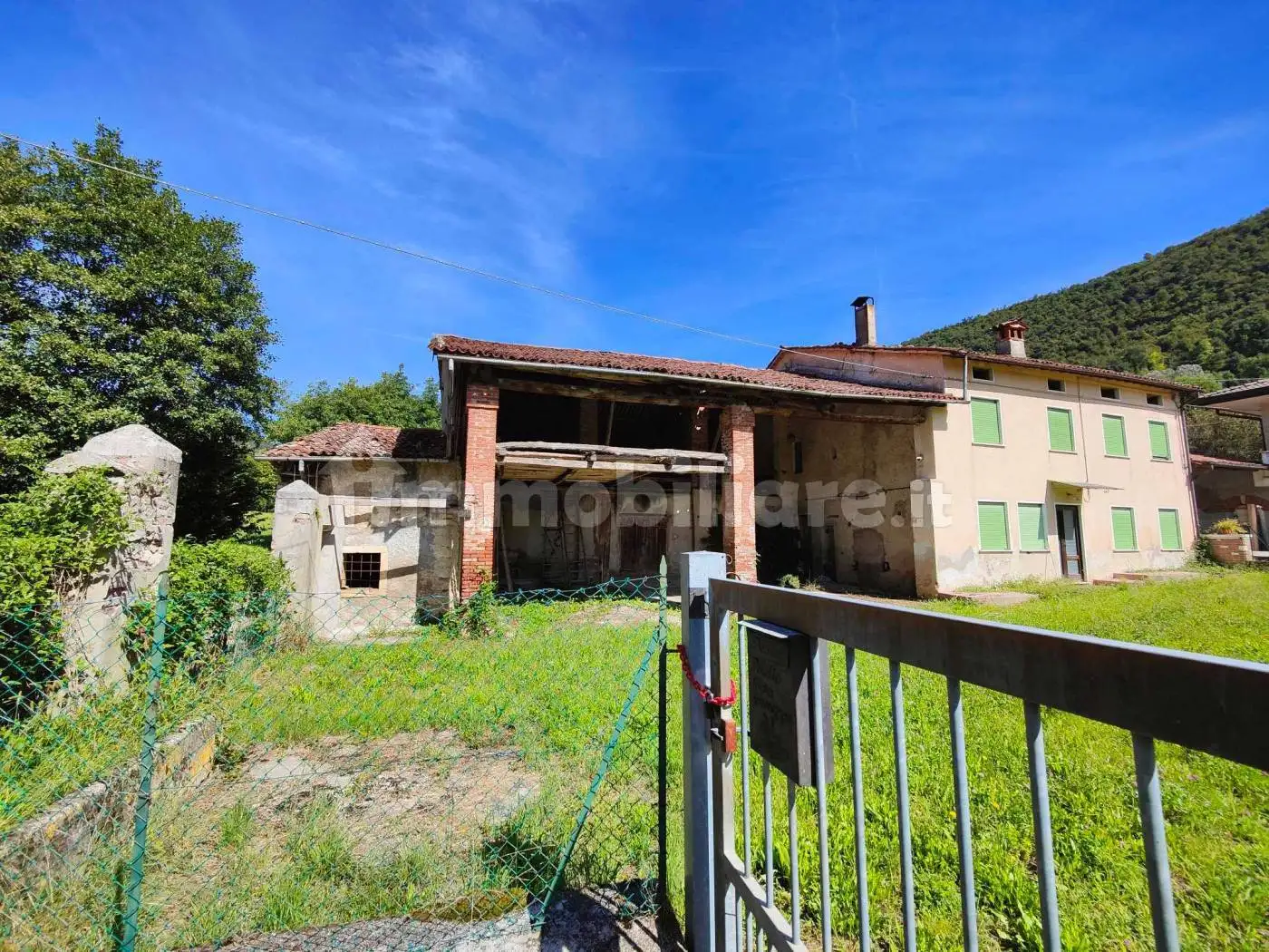 Rustico - Casale in vendita a Castelgomberto