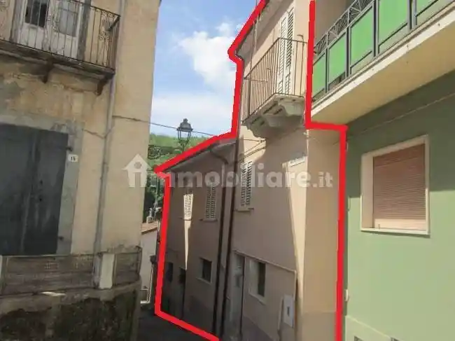 Casa indipendente in vendita a Castelverrino