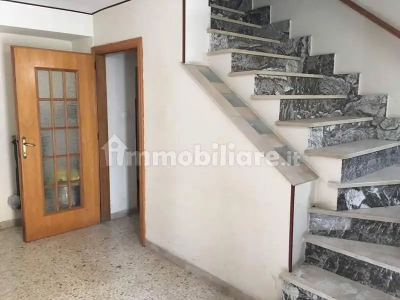 Terratetto unifamiliare via Gualterio, Centro, Agnone - foto 2