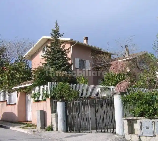 Villa in vendita a Agnone