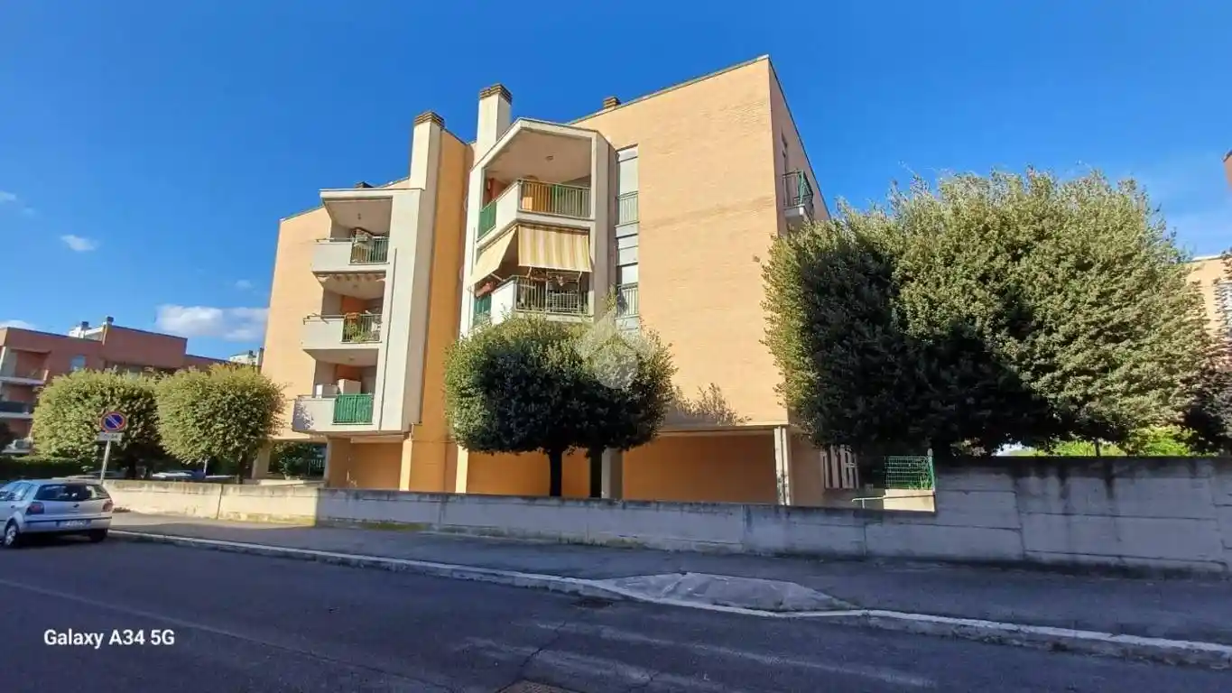 Bilocale via Nicola Abbagnano 17, Tor Vergata, Roma - foto 2